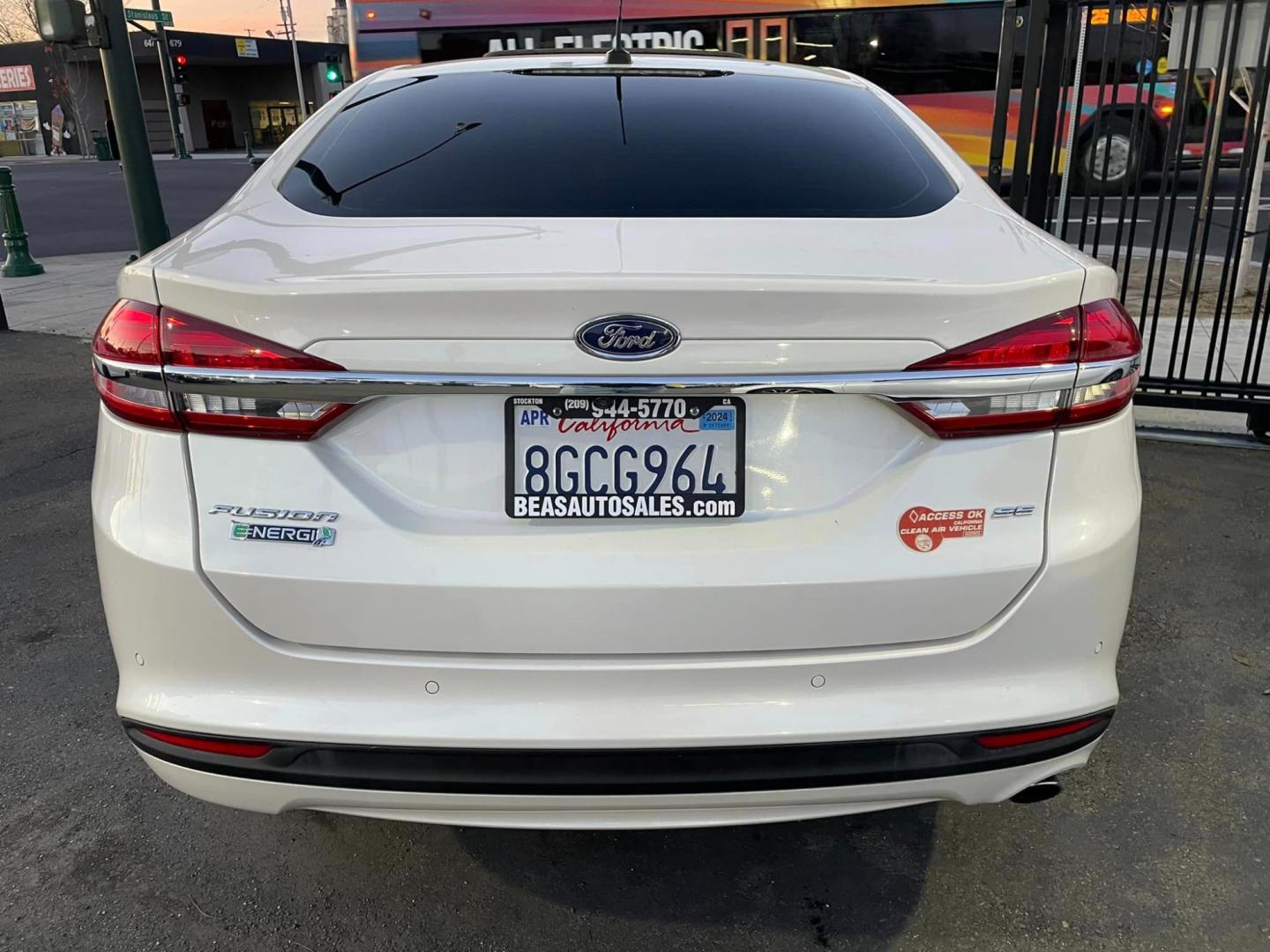 2017 WHITE /BLACK Ford Fusion Energi (3FA6P0PU0HR) , located at 744 E Miner Ave, Stockton, CA, 95202, (209) 944-5770, 37.956863, -121.282082 - PLUS TAXES AND FEES - Photo#11